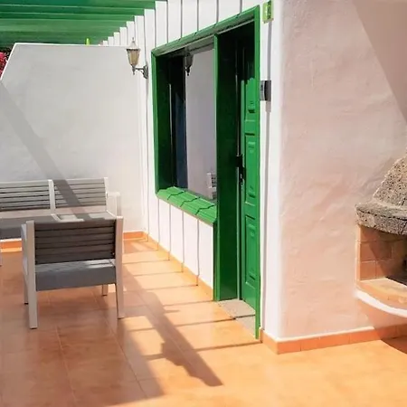 Relax Tinosa شقة